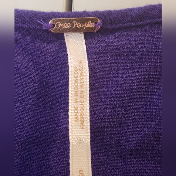 FREE PEOPLE. Size S/P.  Cold-Shoulder Purple Long-Sleeve Tunic Swing Dress. $18 - Picture 7 of 16